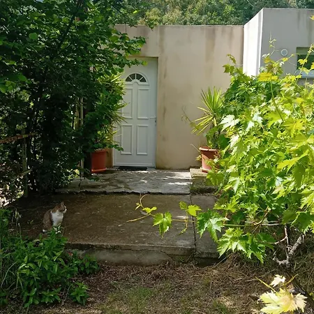 Holiday home Mini-maison Independante Vue Montagne- Corse Poggio-Marinaccio
